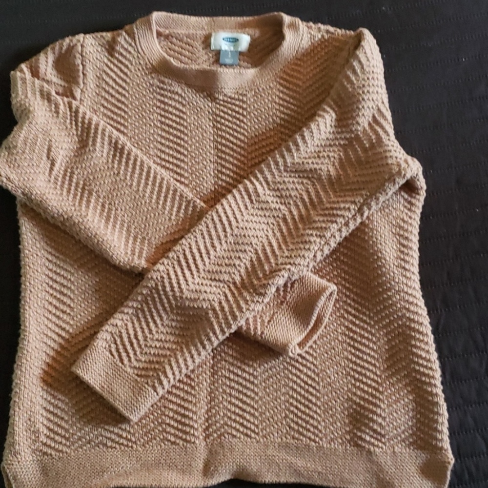 Old navy tan sweater